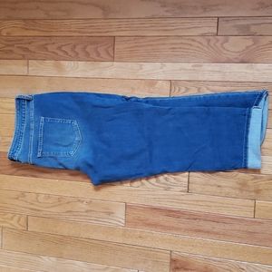 Sonoma 16 Denim Capri.  EUC.